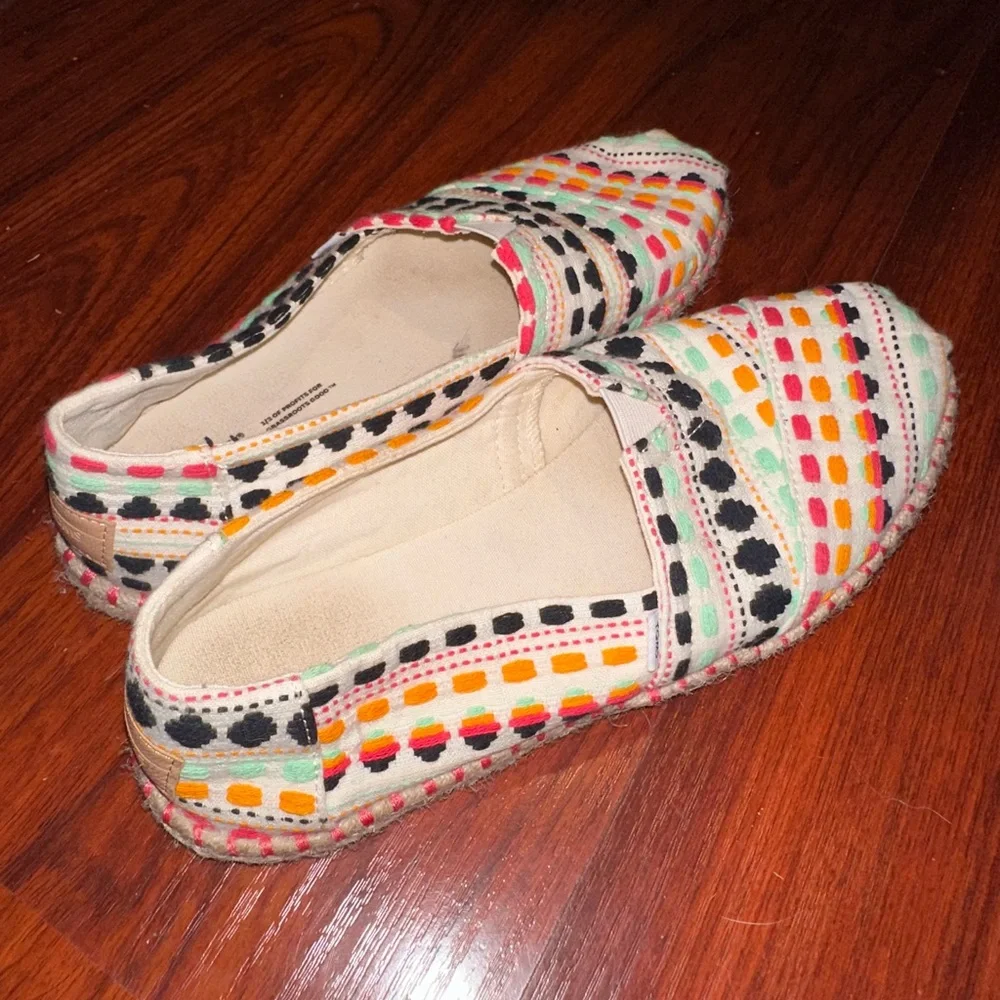 TOMS Women's Colorful Patterned Espadrilles - Picture 2 of 4